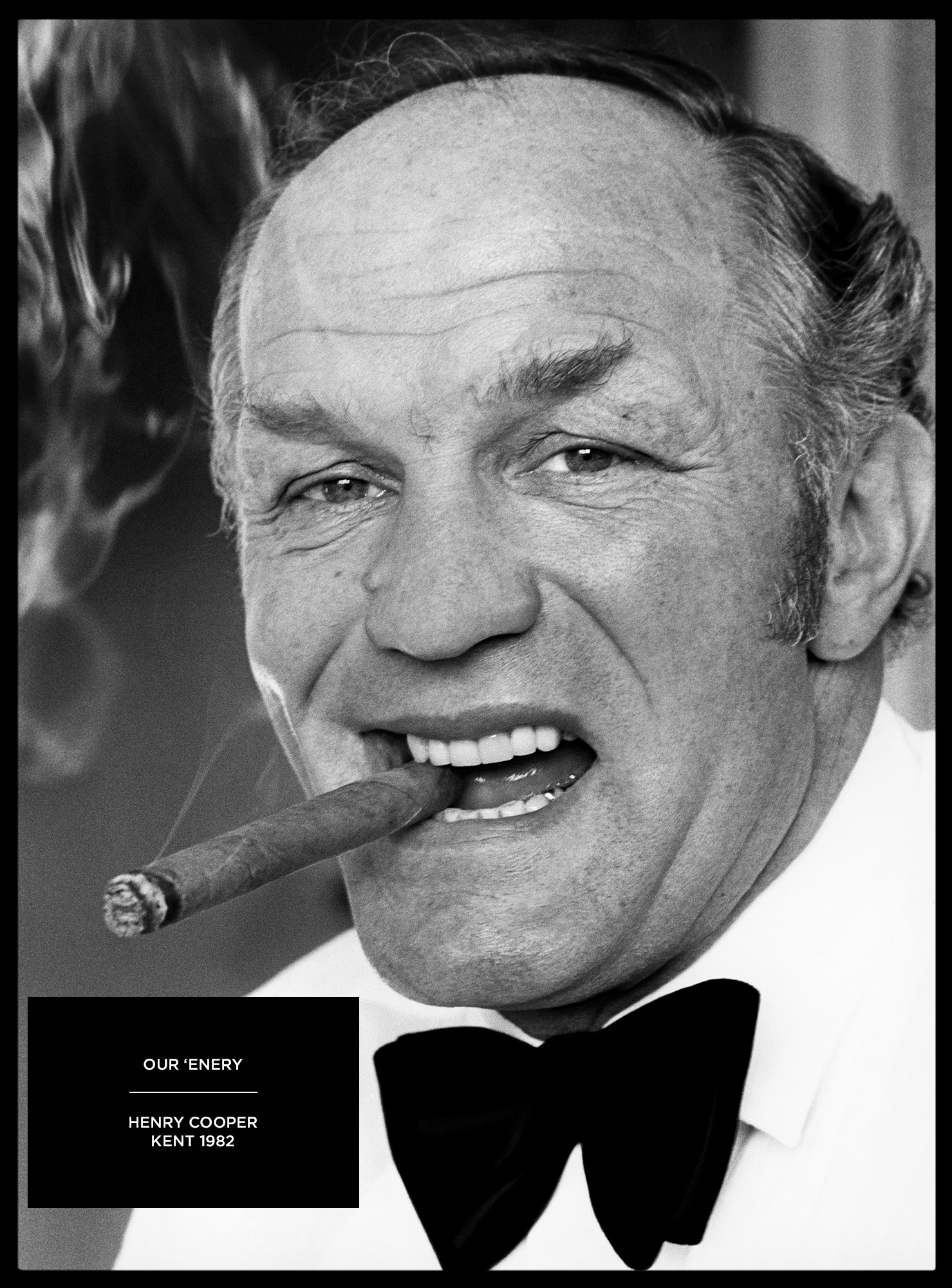 henry-cooper-british-boxer-rare-photograph-cigar