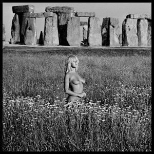 rare-black-and-white-photograph-stonehenge-by-photographer-arthur-steel